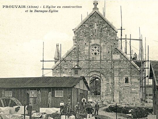 L'église en construction