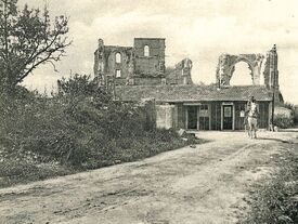 Ruines de l'église et de la mairie