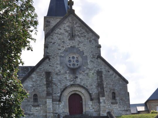 Porte principale de l'église